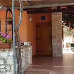 Semesterbostad Mit Schoenem Garten Und Sonnenterrasse By Interhome